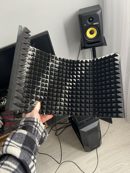 Породоновий екран для мікрофона