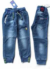 Jeansowe granatowy spodnie dla chłopca nowy 134-140