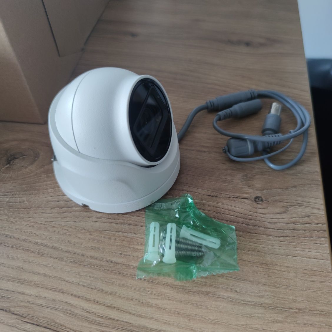 Kamery Color Camera DVS-TA8028D-4-IR