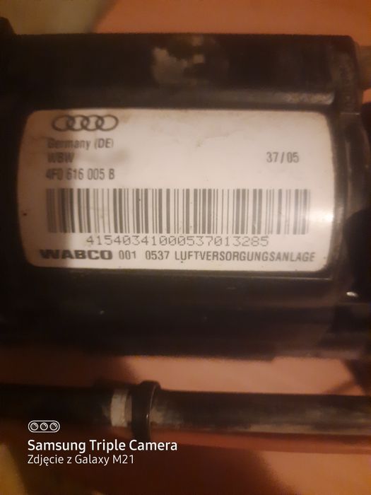 A6 c6 2005r 4.2 mpi Kompresor/Sprężarka zawieszenia pneumatycznego