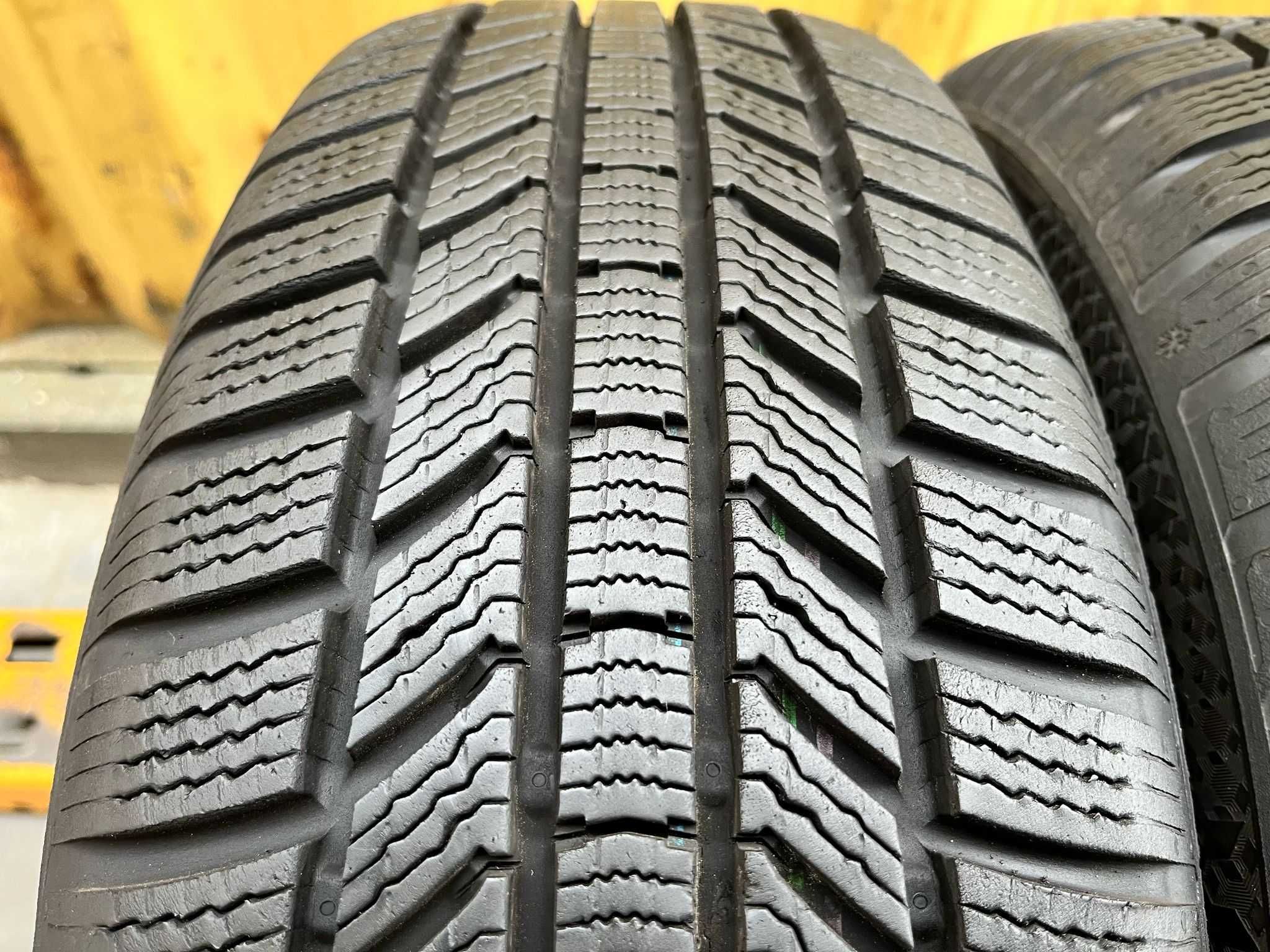 Opony zimowe 2x Continental TS870P 205/60 16 92H DOT22 8mm #3558