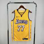 Lakers - Luka Dončić
