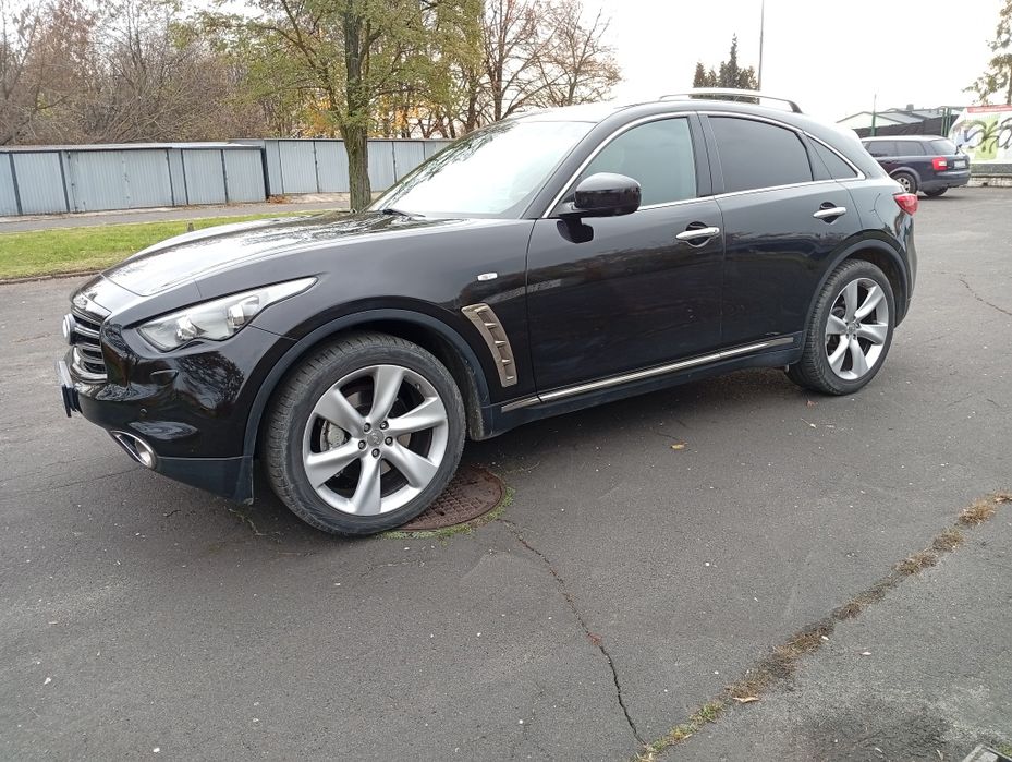 Infiniti FX 3.0 280KM 660NM