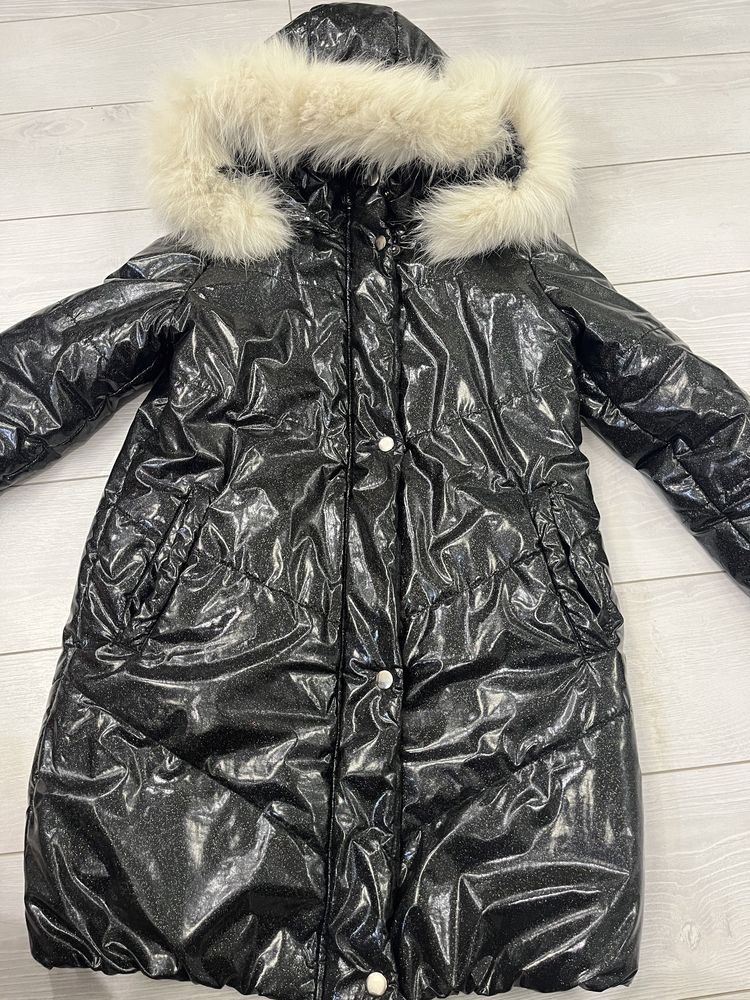Продам зимнюю -демисезонную куртку для девочки!
