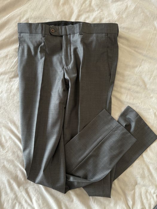 Костюм чоловічий сірий Suvari на випускника