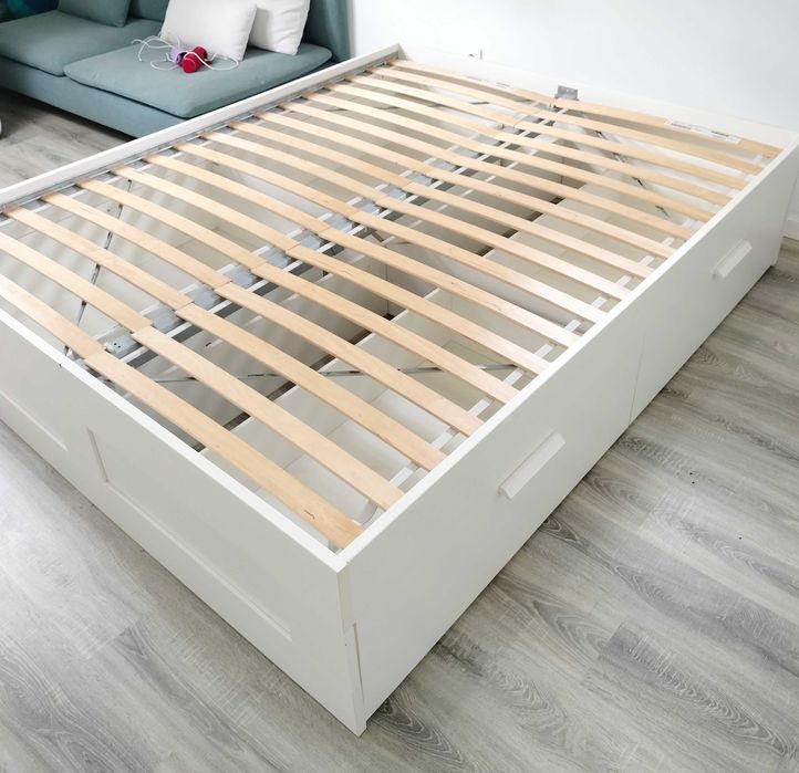 Vendo cama de casal IKEA com arrumação