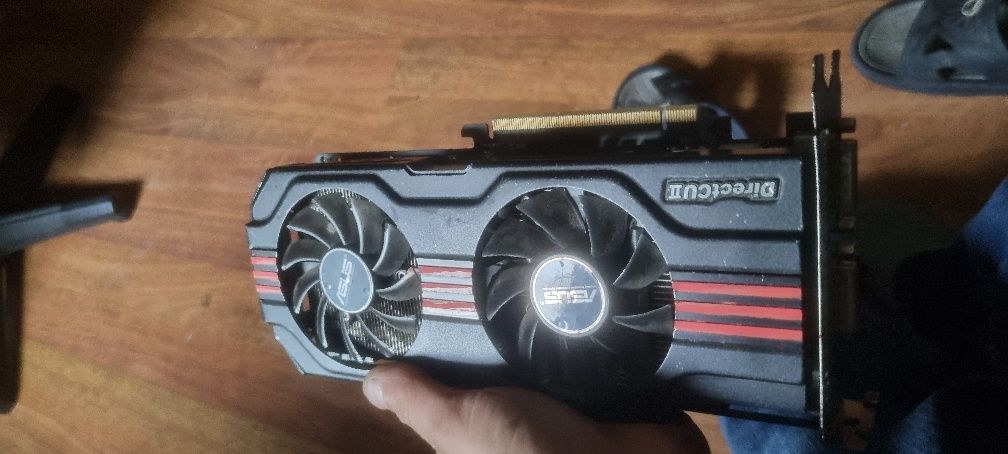 Asus Geforce GTX 560 TI 1GB