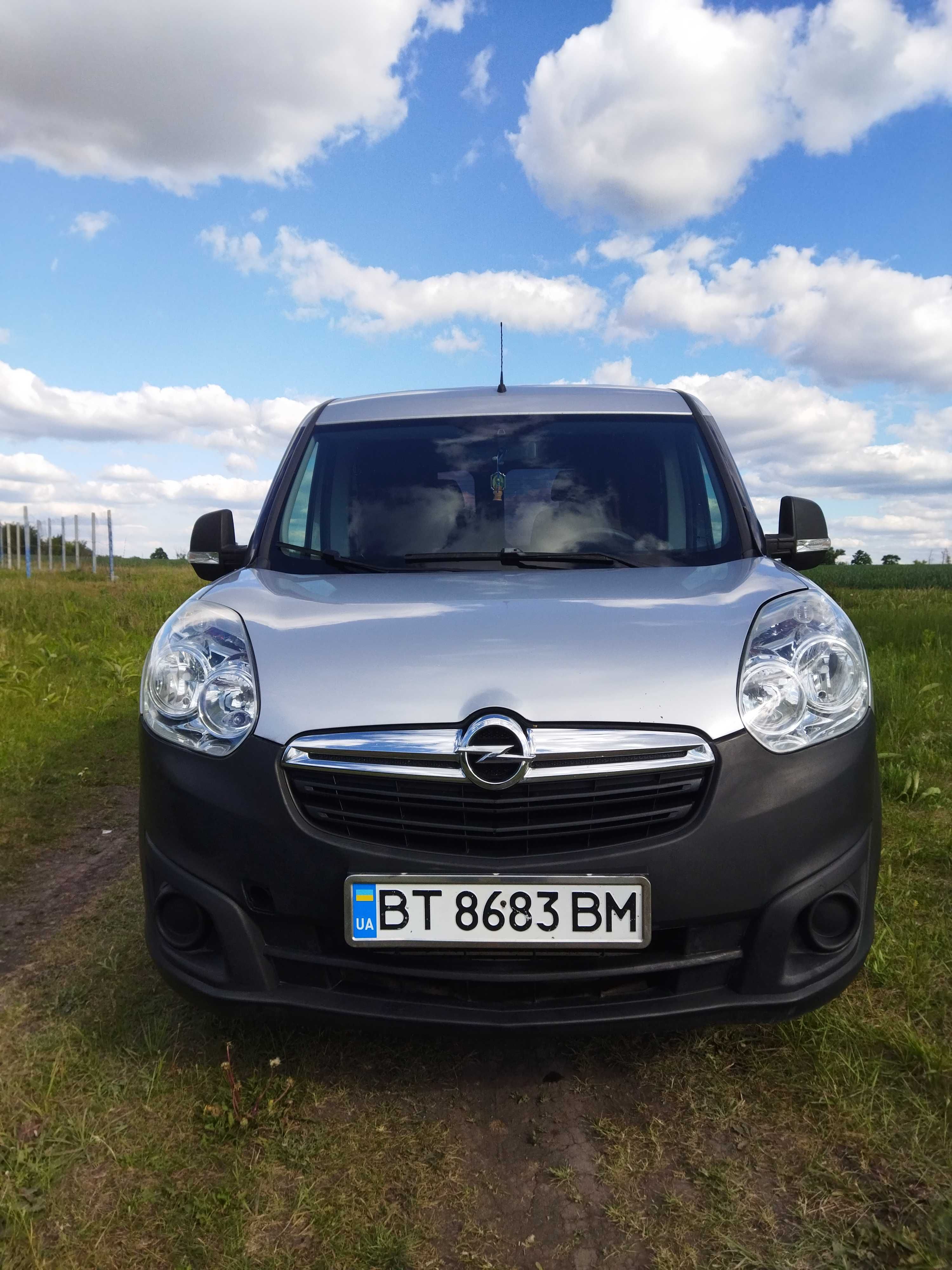 Продам Opel Combo 2012