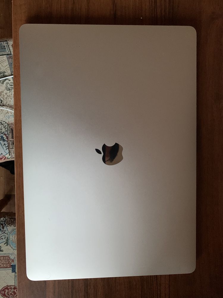MacBookPro 15’ A1990 512GB 2.6Ghz 16GB