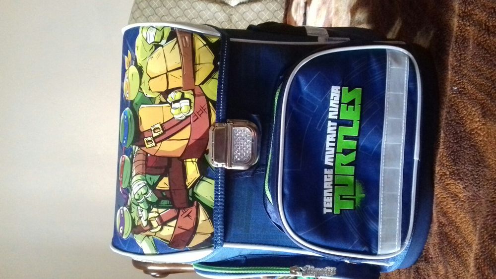 Шкільний каркасний рюкзак