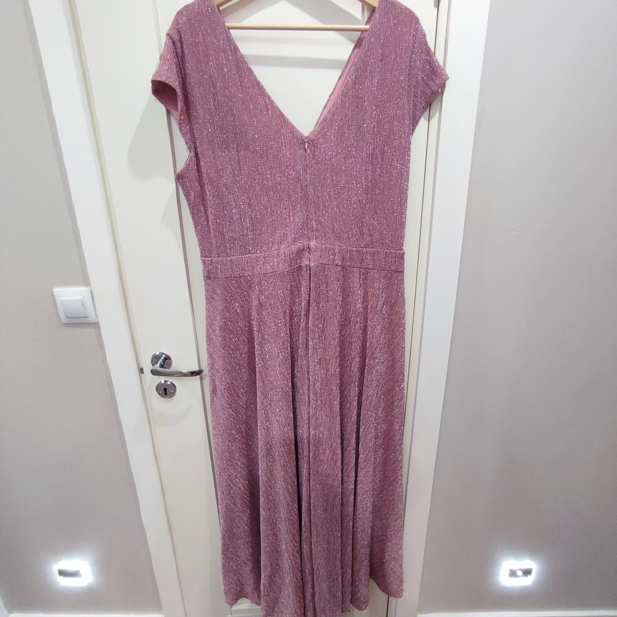 Sukienka wieczorowa plus size