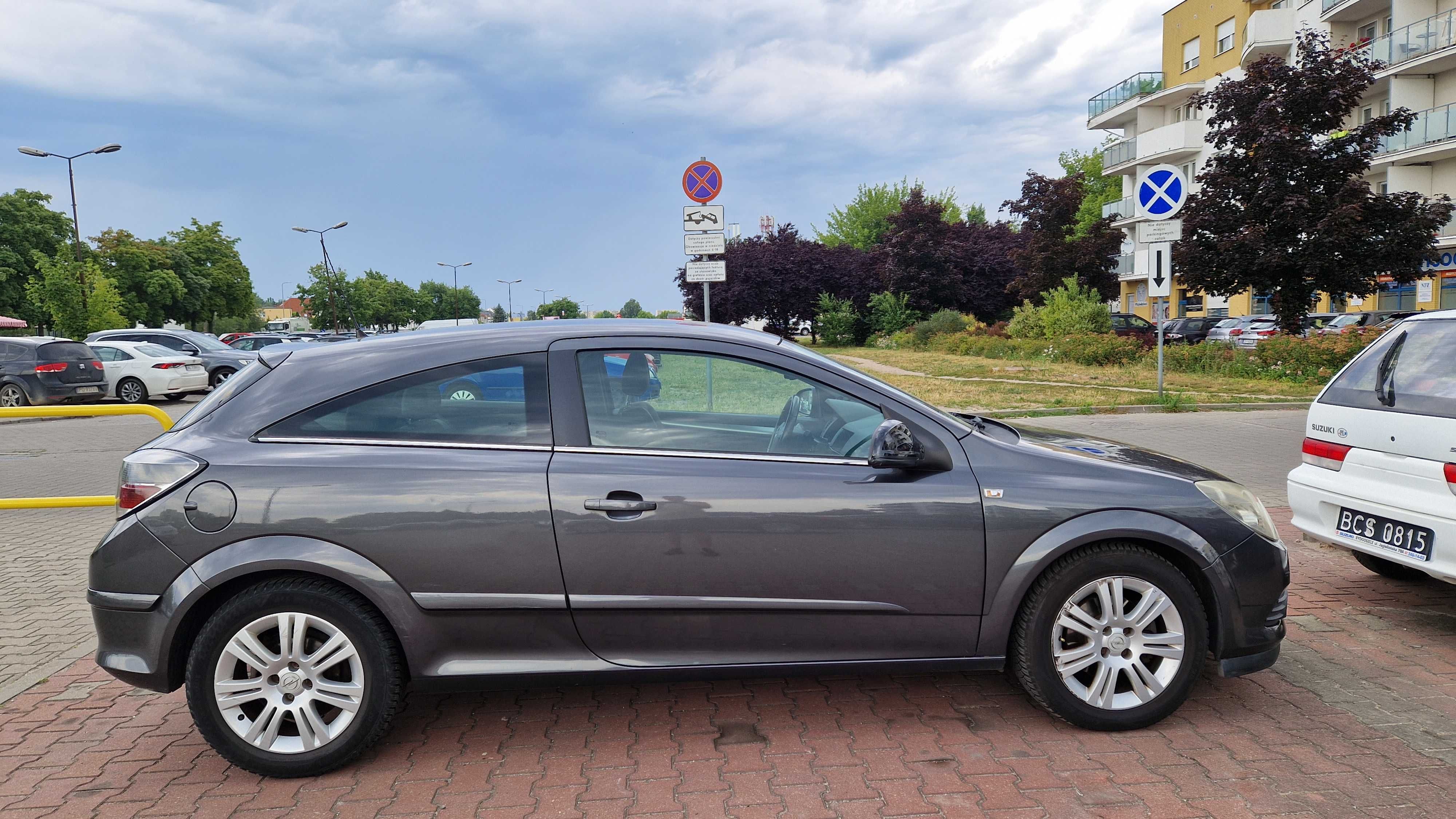 Opel Astra H GTC 1.4 benzyna • Xenony  • Klima • Bluetooth