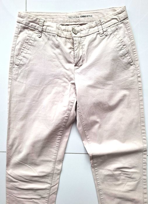 Beżowe bawełniane spodnie chino C&A r.36