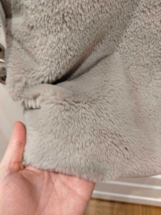 Futerko damskie Zara szaro beżowe stan idealny XS