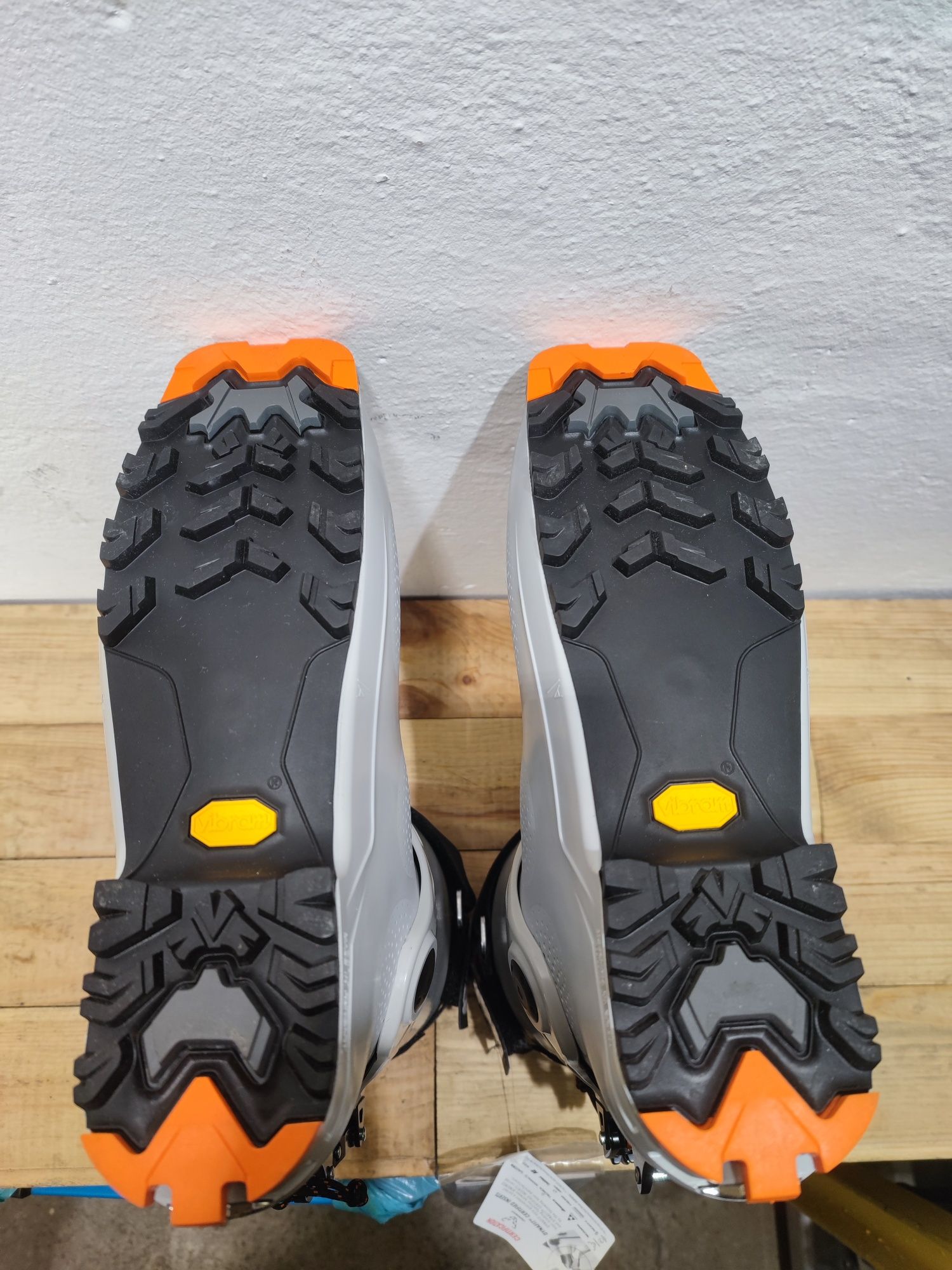 Nr 1468 Nowe buty skitourowe Tecnica zero g tour w 26.5