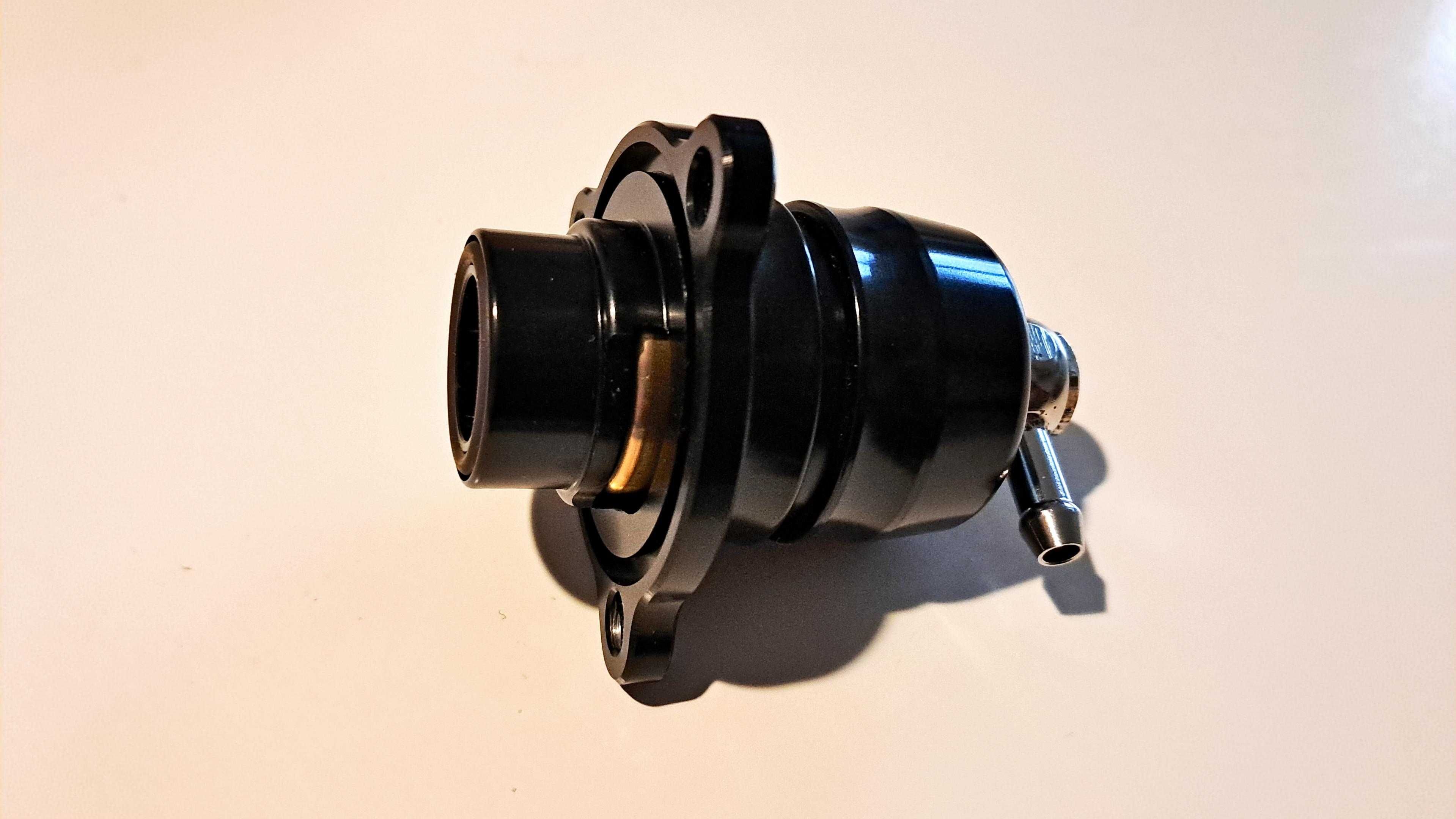 Zawór blow off BOV Turbosmart TS0203 model 1066 Ford Fiesta ST 1.6 Eco