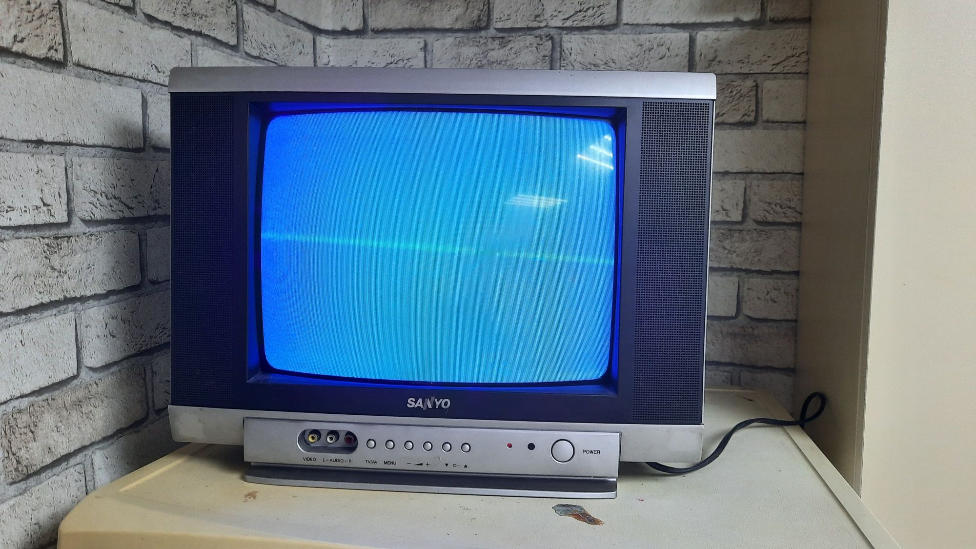 Телевизор Sanyo cm14se1a