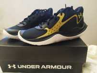 Sapatilhas de basquetebol "Under Armour" tamanho 39.