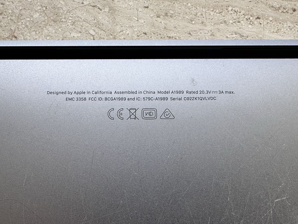 Ноутбук Apple Macbook Pro 2019 13-inch 8/256 3 ports
