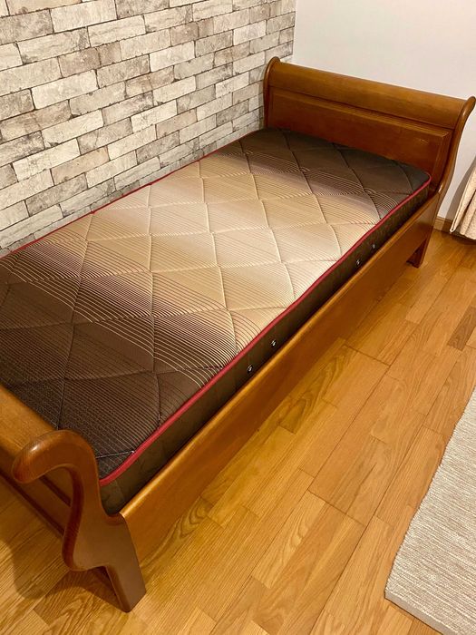 Cama Individual em Carvalho c/ Estrado e Colchão 190x90