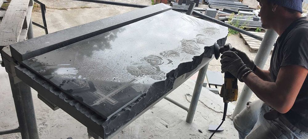 Виготовлення пам'ятників в місті Луцьк