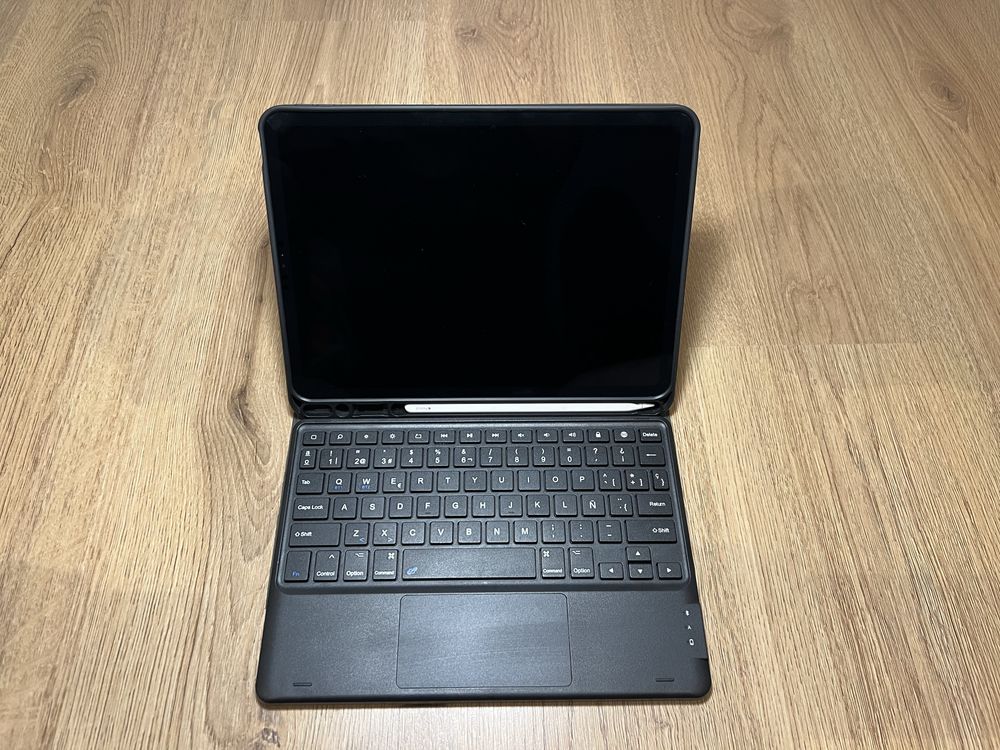 Ipad pro 11” 4th generation (2022) + pen 2th generation + keyboard