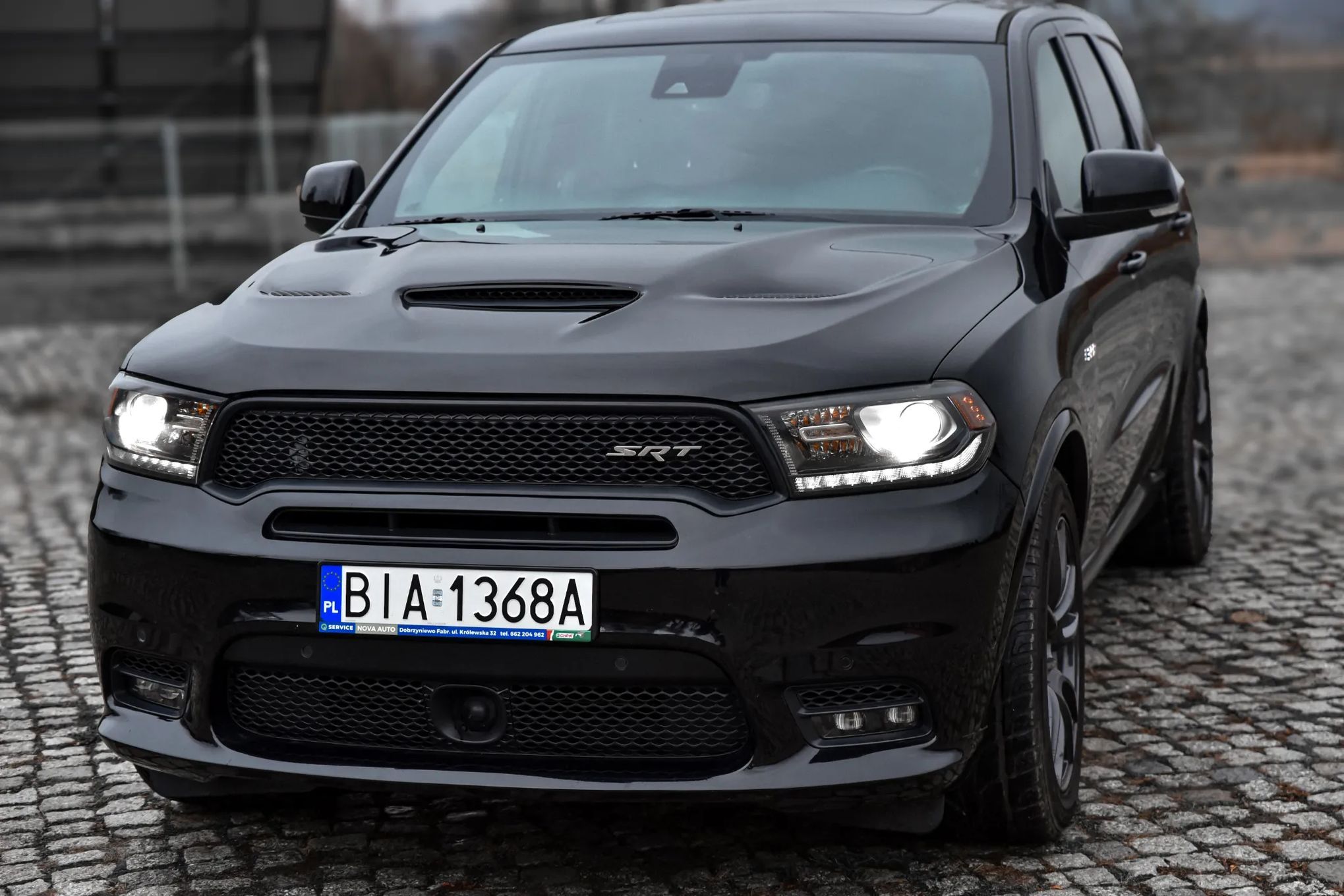 Dodge Durango Dodge Durango SRT 6.4 HEMI • 482 KM • 0–100 w 4,5 s Stan bdb Zamiana