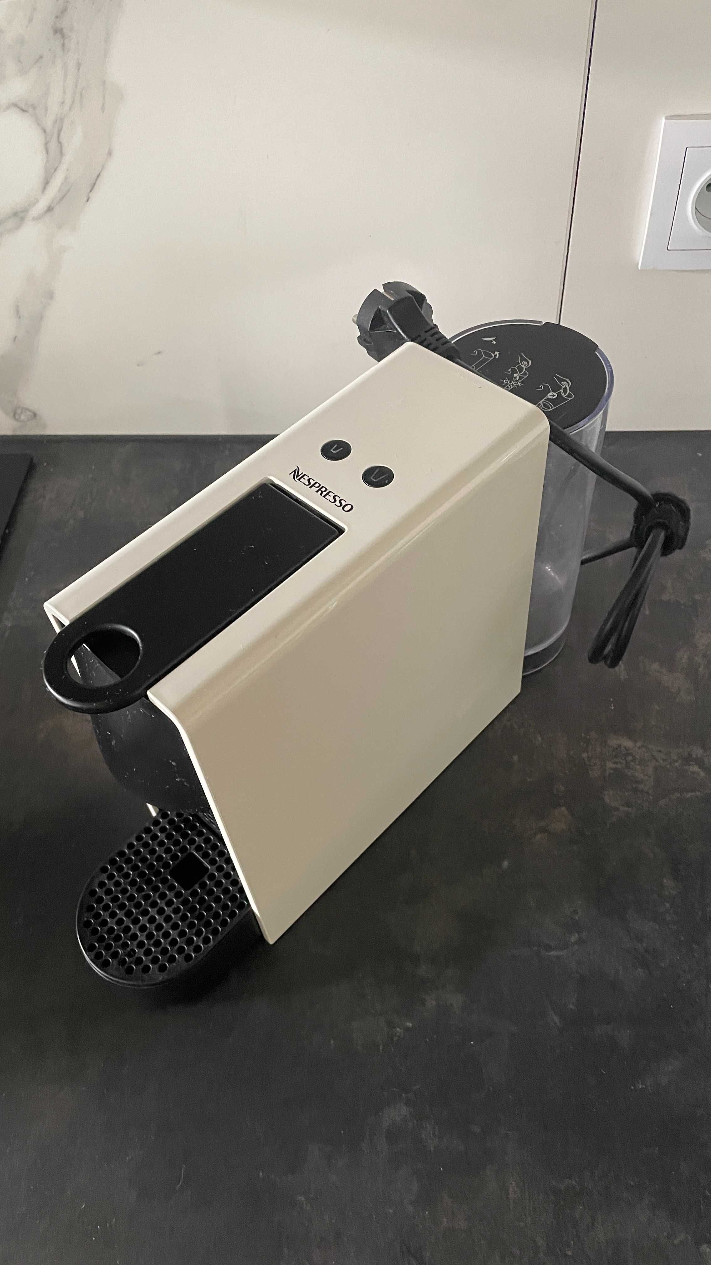 Nespresso Essenza Mini