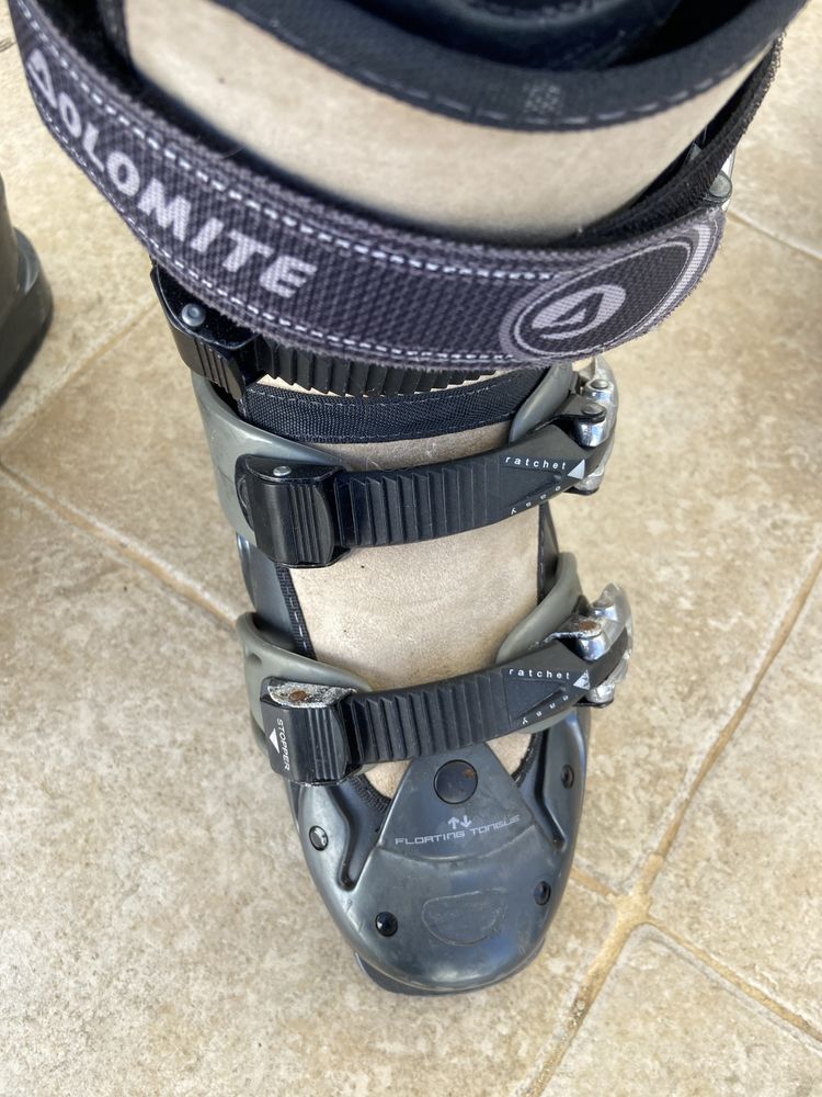 Botas de esqui 28 (37/38 de calçado) DOLOMITE