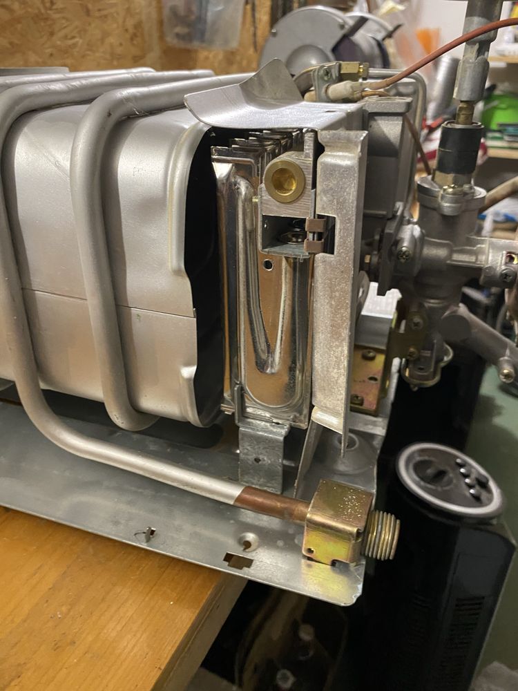 Газова колонка Electrolux GWH 275