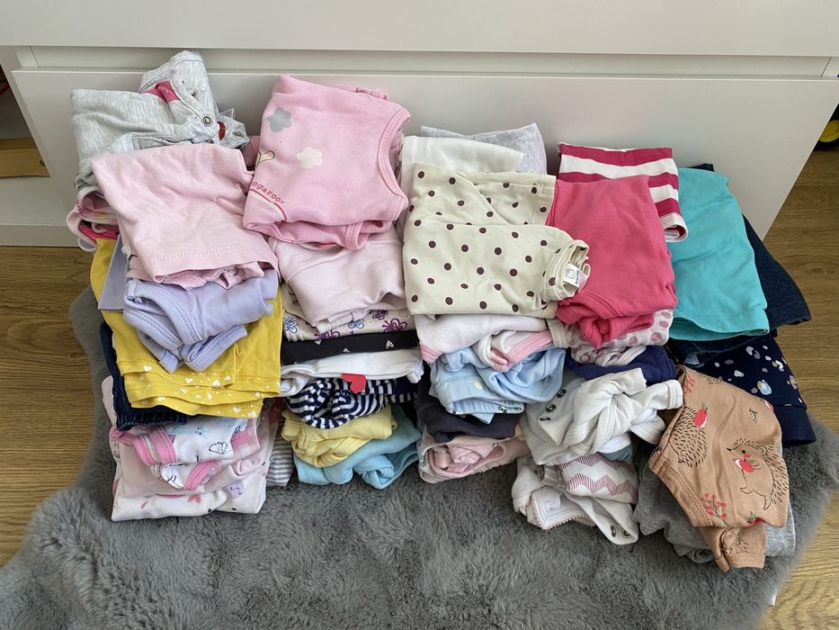 Paka ciuszków dla dziewczynki rozmiar 68