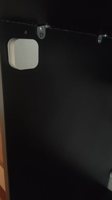 Secretária com led e suporte para 2 ecrãs