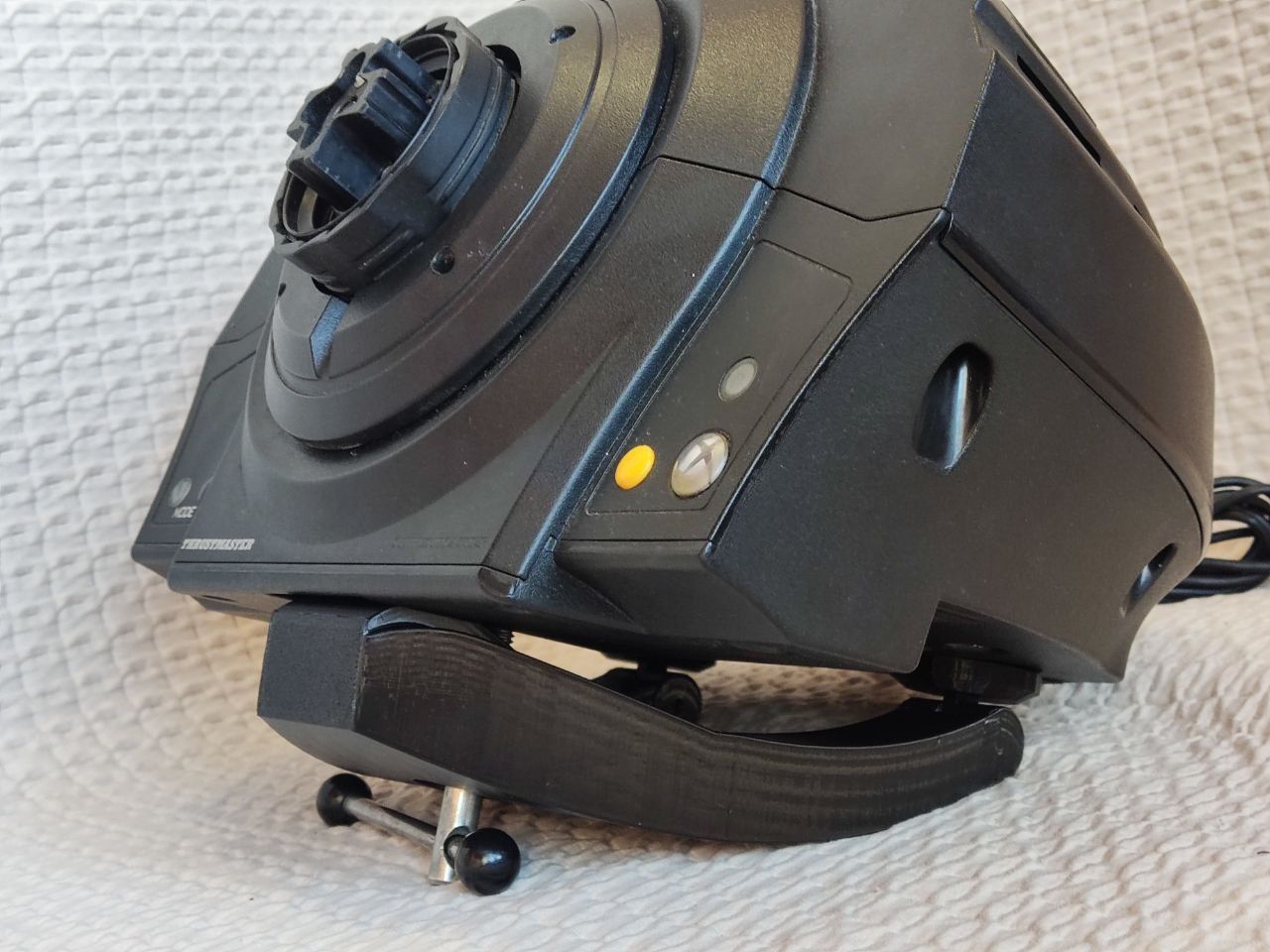 Струбцина (кріплення) для керма Thrustmaster