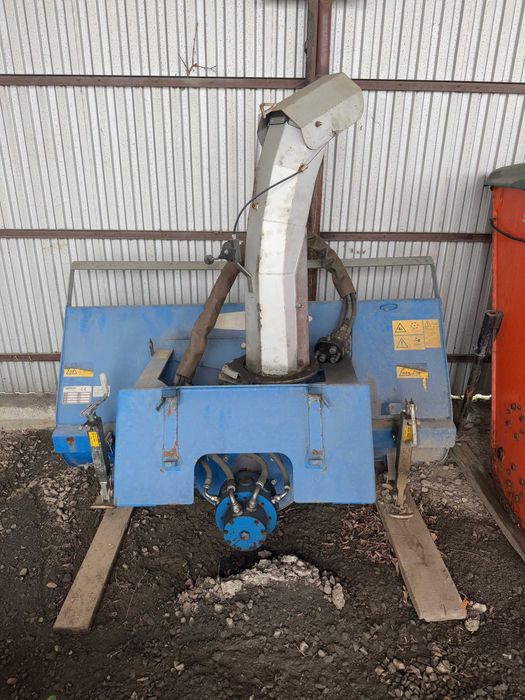 Pług wirnikowy do odśnieżania do avanta