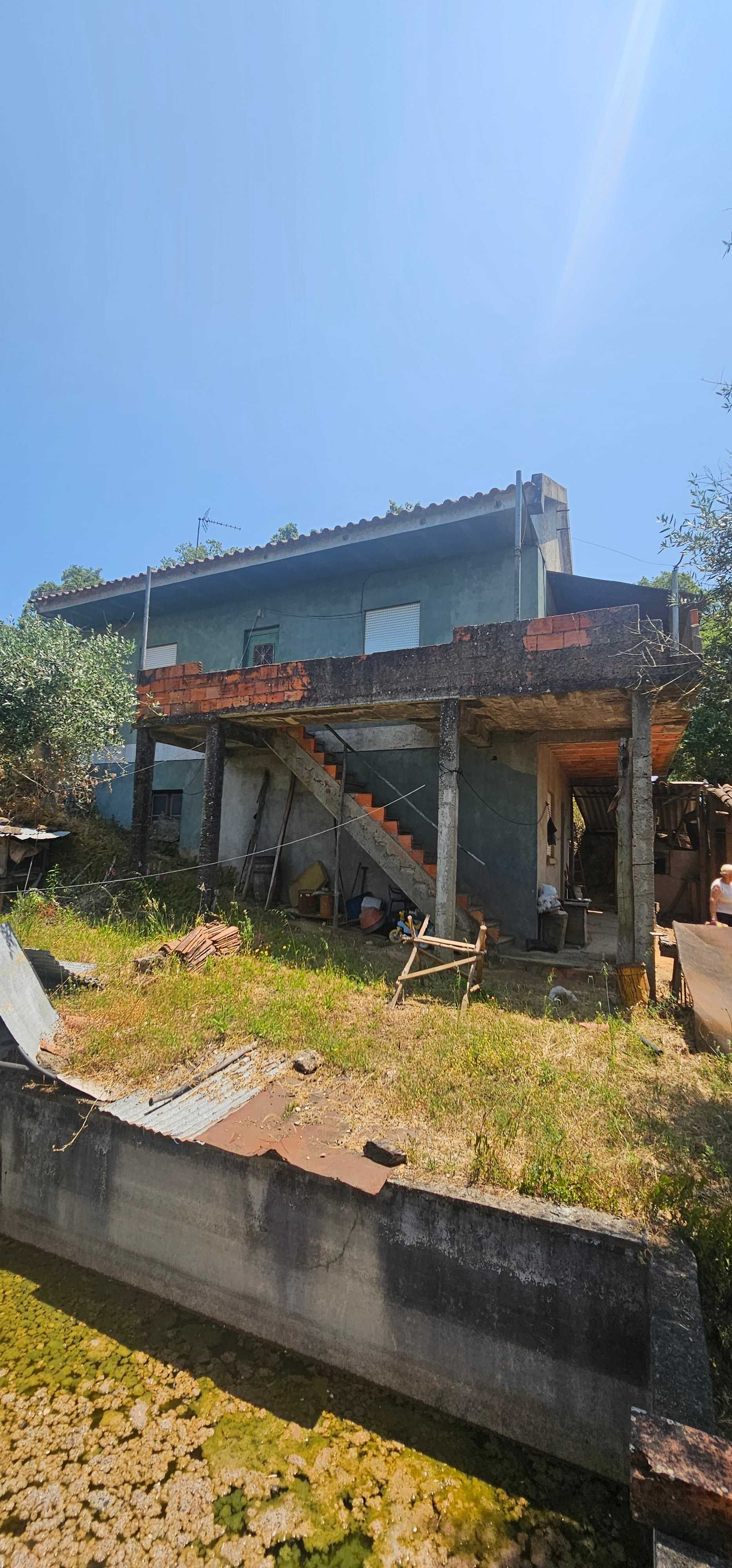 Casa 4 quartos 2wc 5080m²