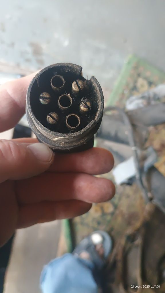 Причіп для легкових автомобілів