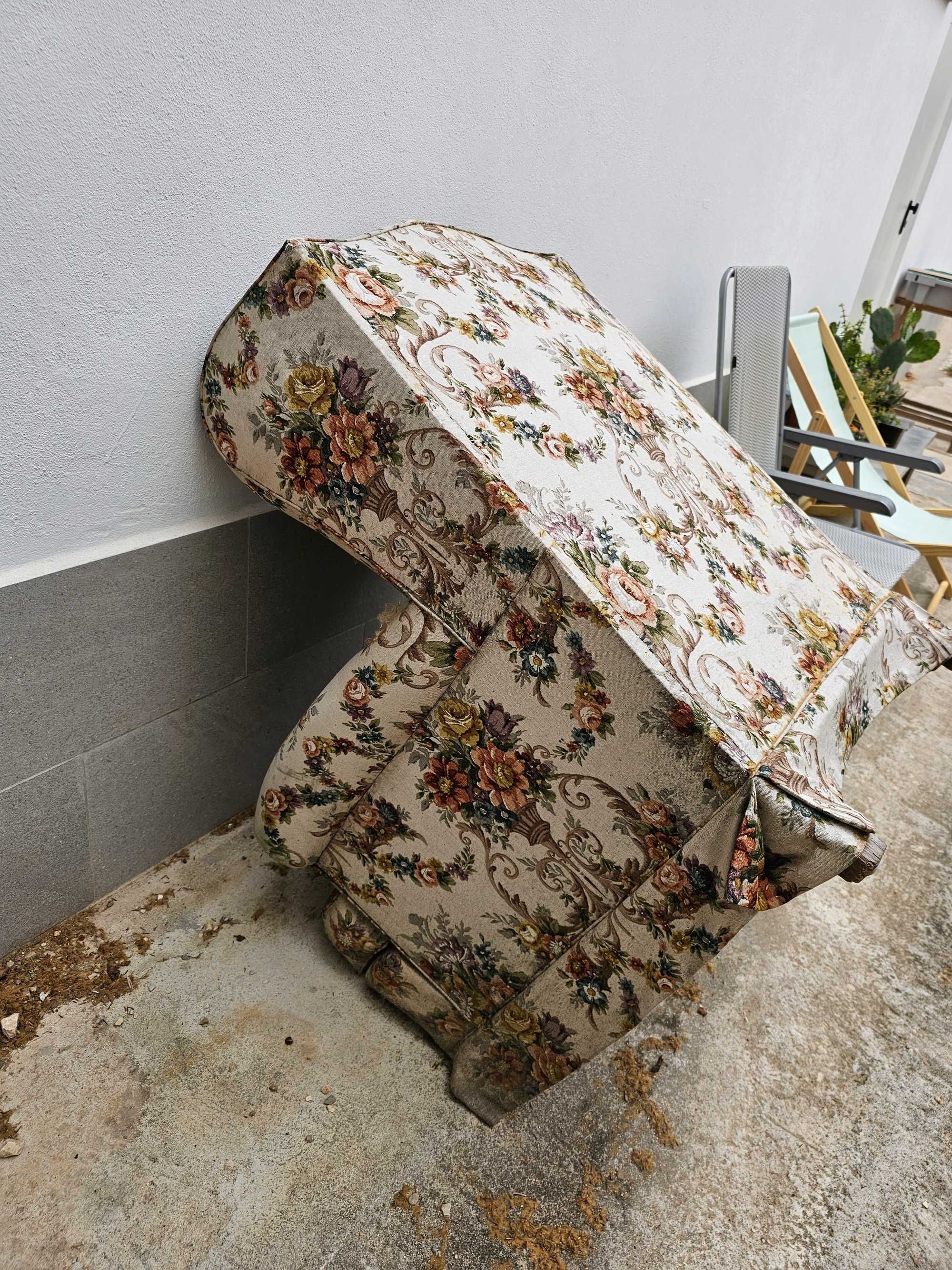 SOFÁ dos anos 70, centro Cascais