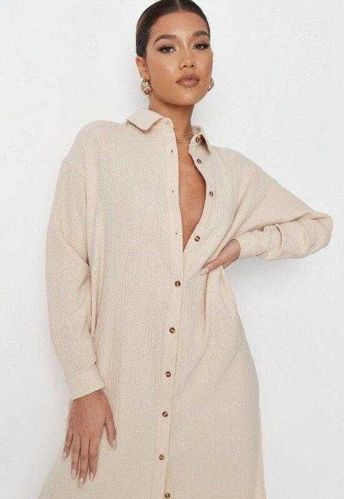 Длинное свободное платье рубашка с разрезами