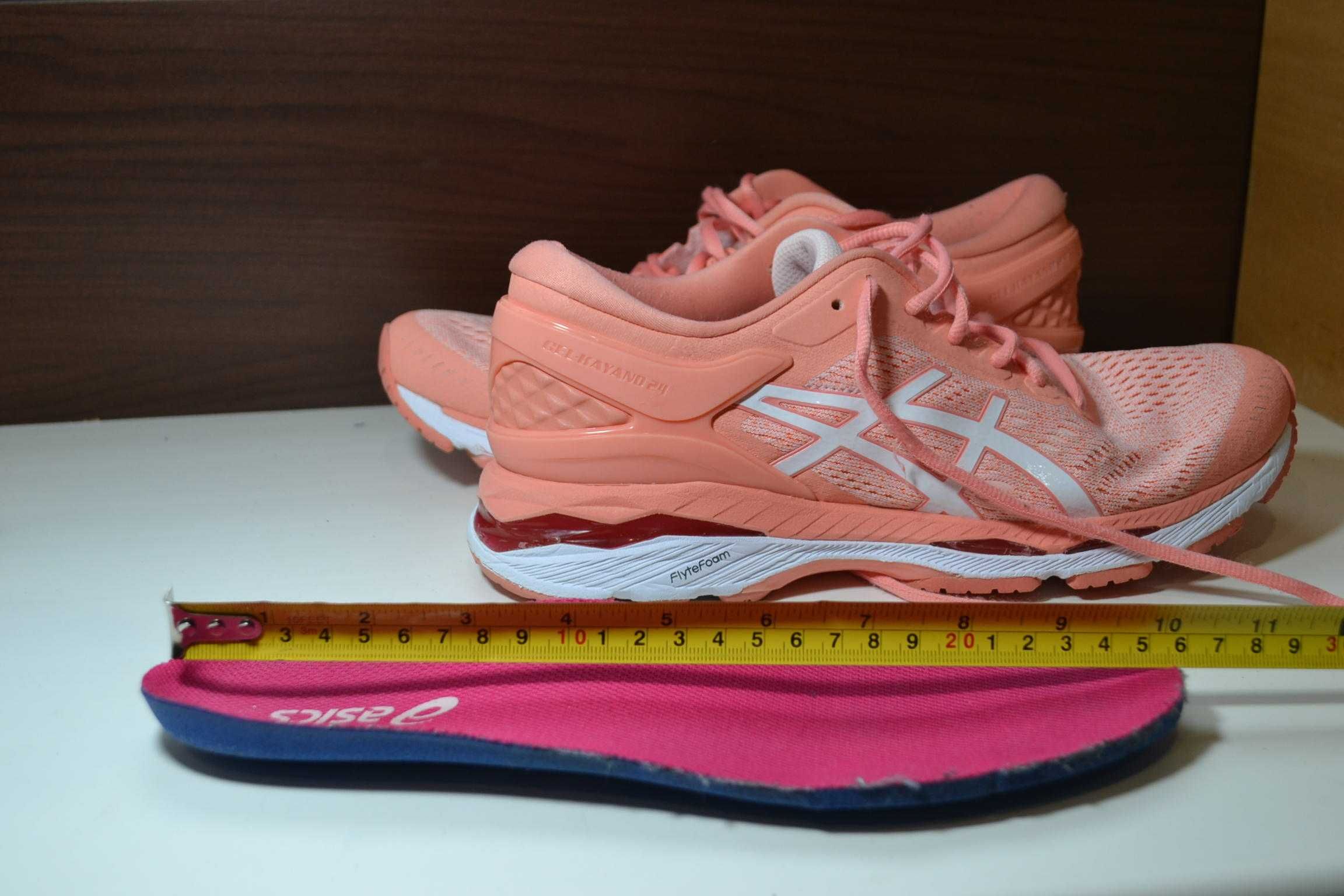 кроссовки для бега 40р  asics gel-kayano 24 женские фитнес