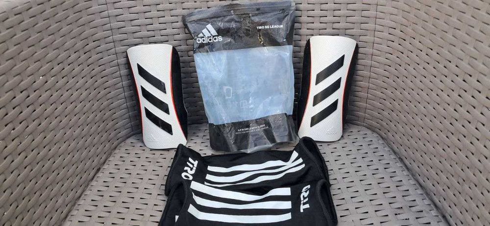 Футбольні бутци, сороконіжки та щитки. За деталями в особисті.