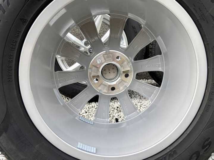 Oryginalne koła zimowe 17 5x112 Audi Q5 Pirelli