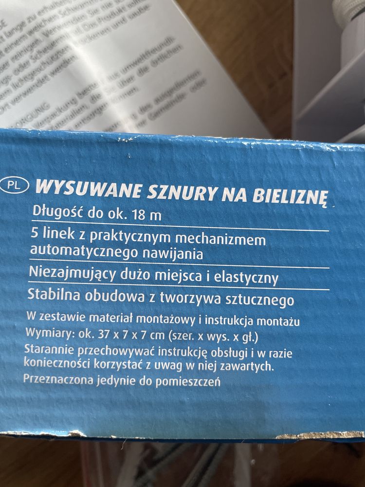 Suszarka na prania (wysuwane sznury na bieliznę)