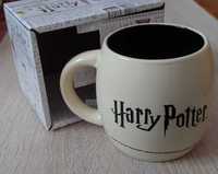 Coleçã 8 filmes em dvd do Harry Potter + chaveiros + caneca + livro