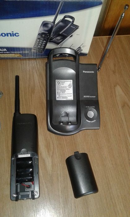 телефон Panasonic KX -TС2106U и КХ-ТС1205RUWA