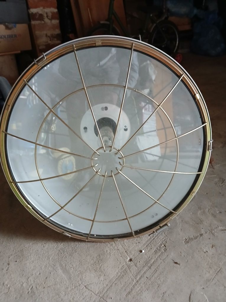 Sprzedam zawadzajaca lampe
