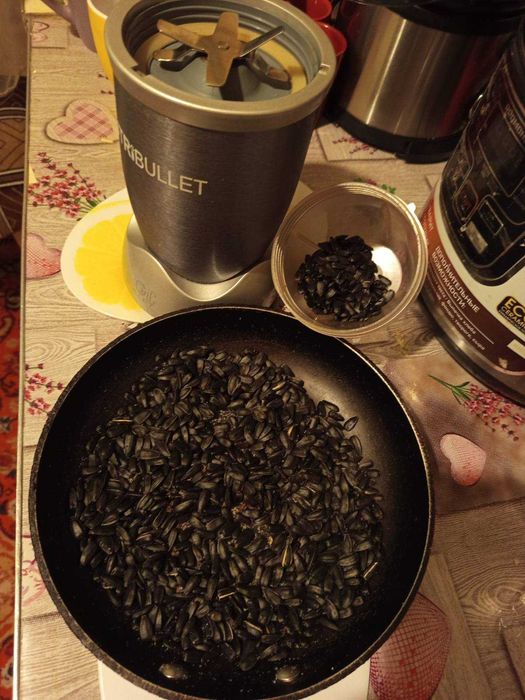 Один Лот 6штМонтажів+10штук Повідків з шнура+750грам Прикормки+Меляса!