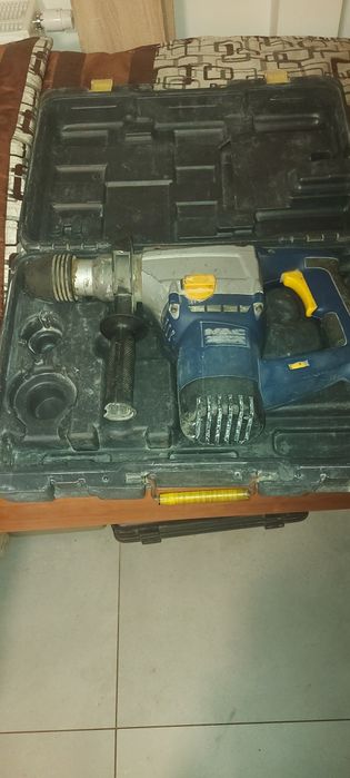 Wiertarkomłoty udarowe