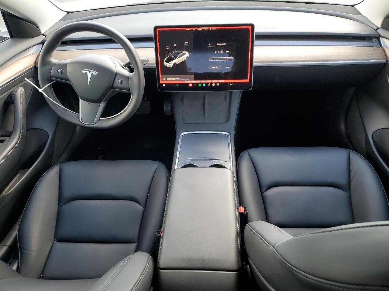 Tesla Model 3 2023 -