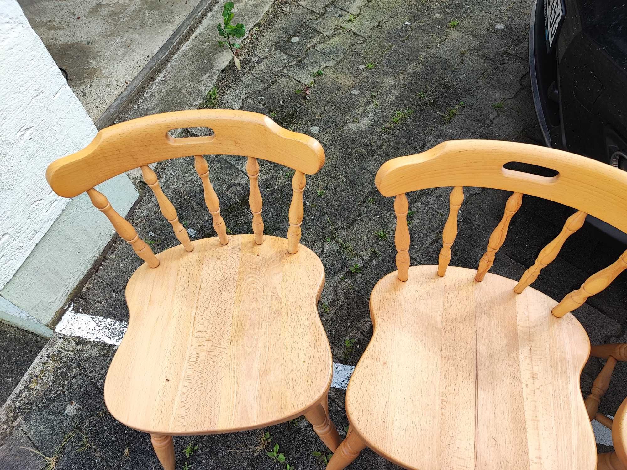 Krzesło z litego drewna " Bonanza " .