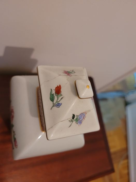 Conjunto de jarra e pote Vista Alegre “Chengtu